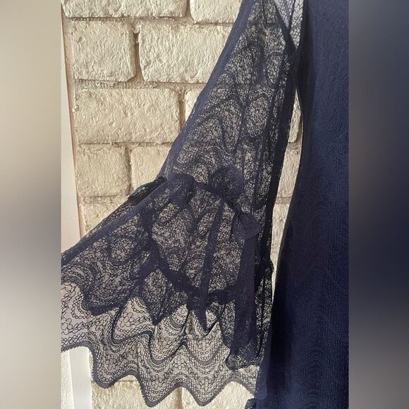 Max Studio Elegant Navy Lace Dress Size Small - Picture 5 of 12
